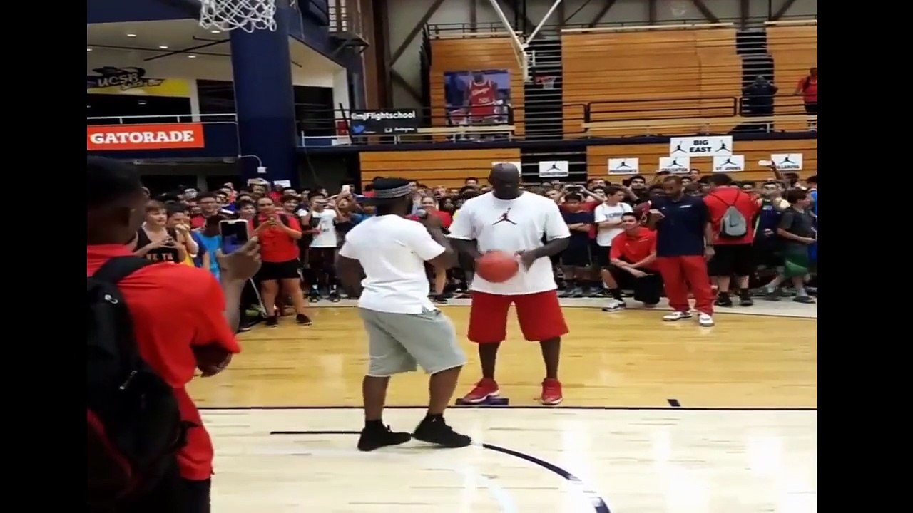 Michael Jordan défié par Chris Paul répond