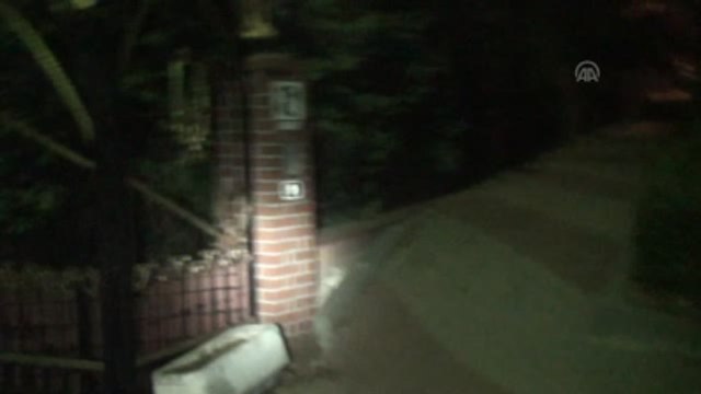 Fuhuş Yapıldığı İhbarı Üzerine Operasyon Düzenlenen Villada, Özel Düzenekle Uyuşturucu Üretildiği...
