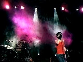 Entrée sur scéne + allo lola