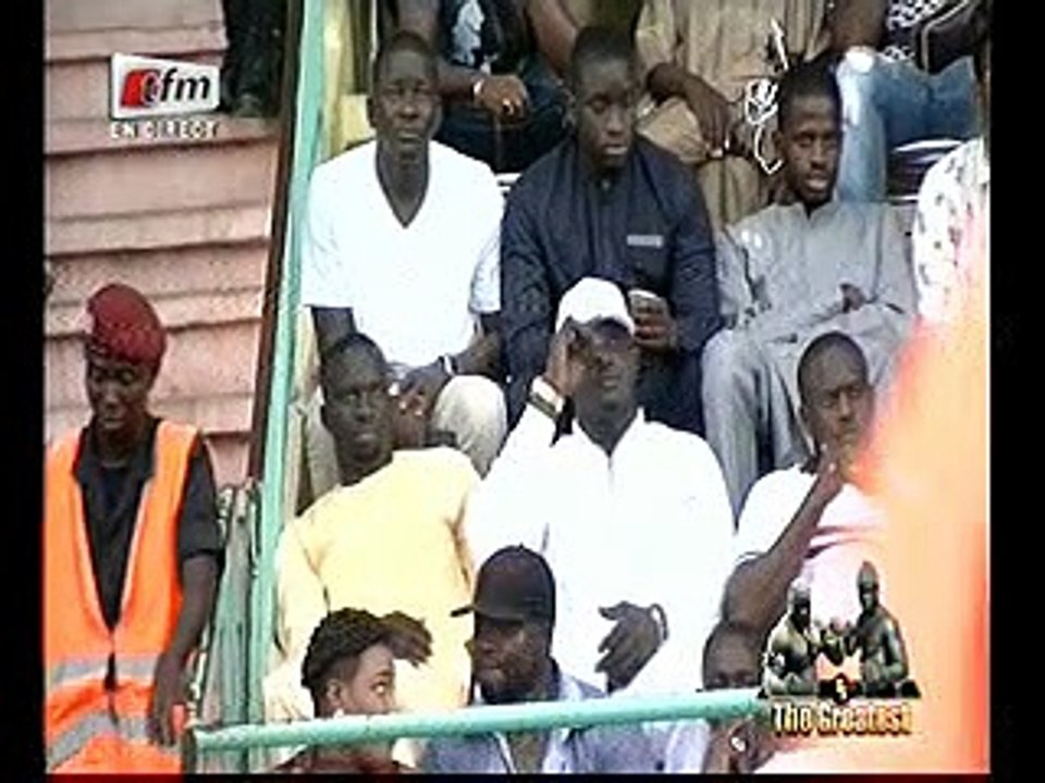 Vidéo:  Siteu, toujours dans la provoc... Regardez ce qu'il fait à Sa Thiès et son père