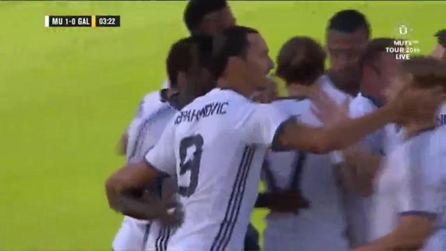 Relembre o primeiro gol de Ibra pelo Manchester United