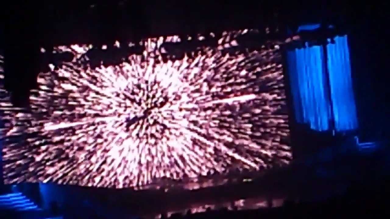 Mylène Farmer-A Force De... (Timeless 2013 Belarus,live in Minsk 27.10.2013)