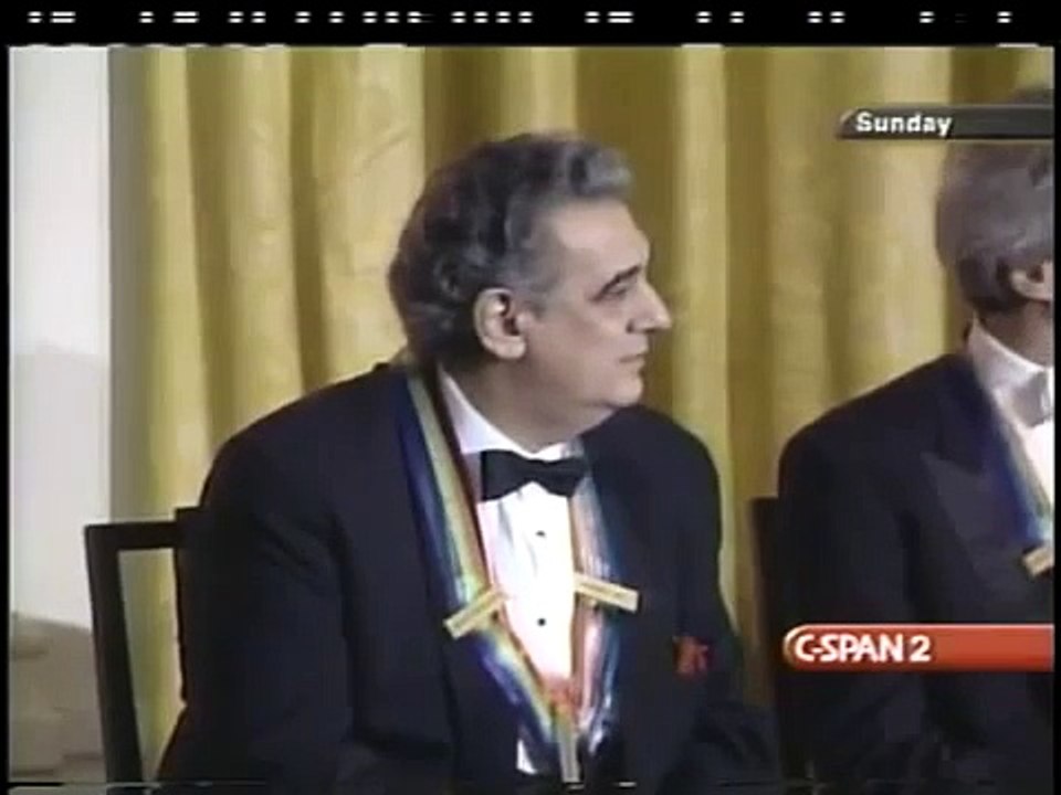 Bill & Hillary Clinton Honor Clint Eastwood, Chuck Berry, Angela Lansbury (2000)