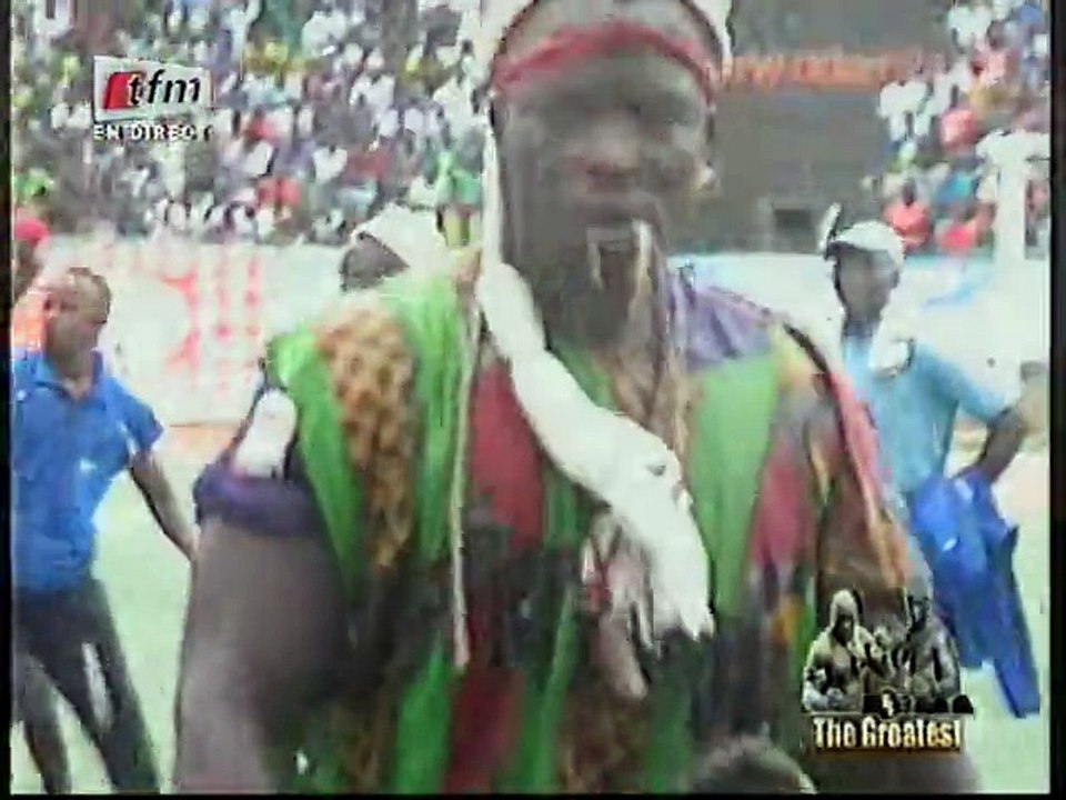 le touss de siteu illumine le stade demba diop