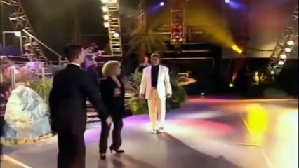Cliff Richard ft Elaine Paige ~ Let It Be Me ~ Live 1999 @ Hyde Park, London