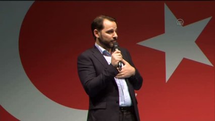 Berat Albayrak, Kısıklı'da Demokrasi Nöbetindeki Vatandaşlarla Bir Araya Geldi (3)
