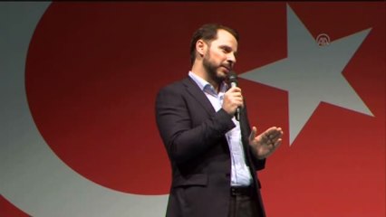 Berat Albayrak, Kısıklı'da Demokrasi Nöbetindeki Vatandaşlarla Bir Araya Geldi (2)