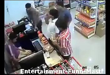 Amazing video of Snatching Money in Store Must watch.