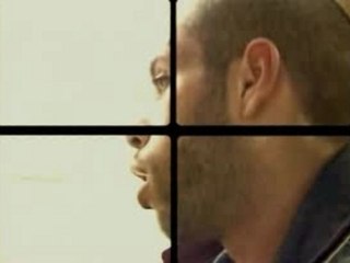 La Caution - Casquettes grises