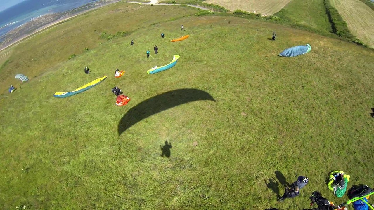 Jeux en bord de mer et de nuages