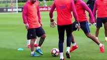 Messi Humilla A Luis Suarez Con Un Increible Caño En El Entrenamiento 2016