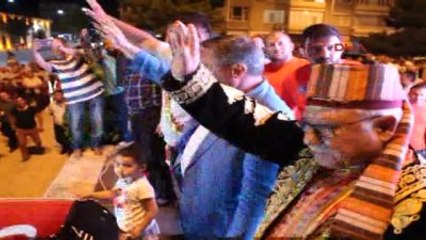 Burdur Kırkpınar Başpehlivanı Kara, Burdur'da Demokrasi Nöbetine Katıldı