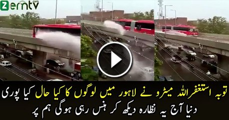 Shocking Footage How Metro Bus in Lahore Creating Problem After Raining