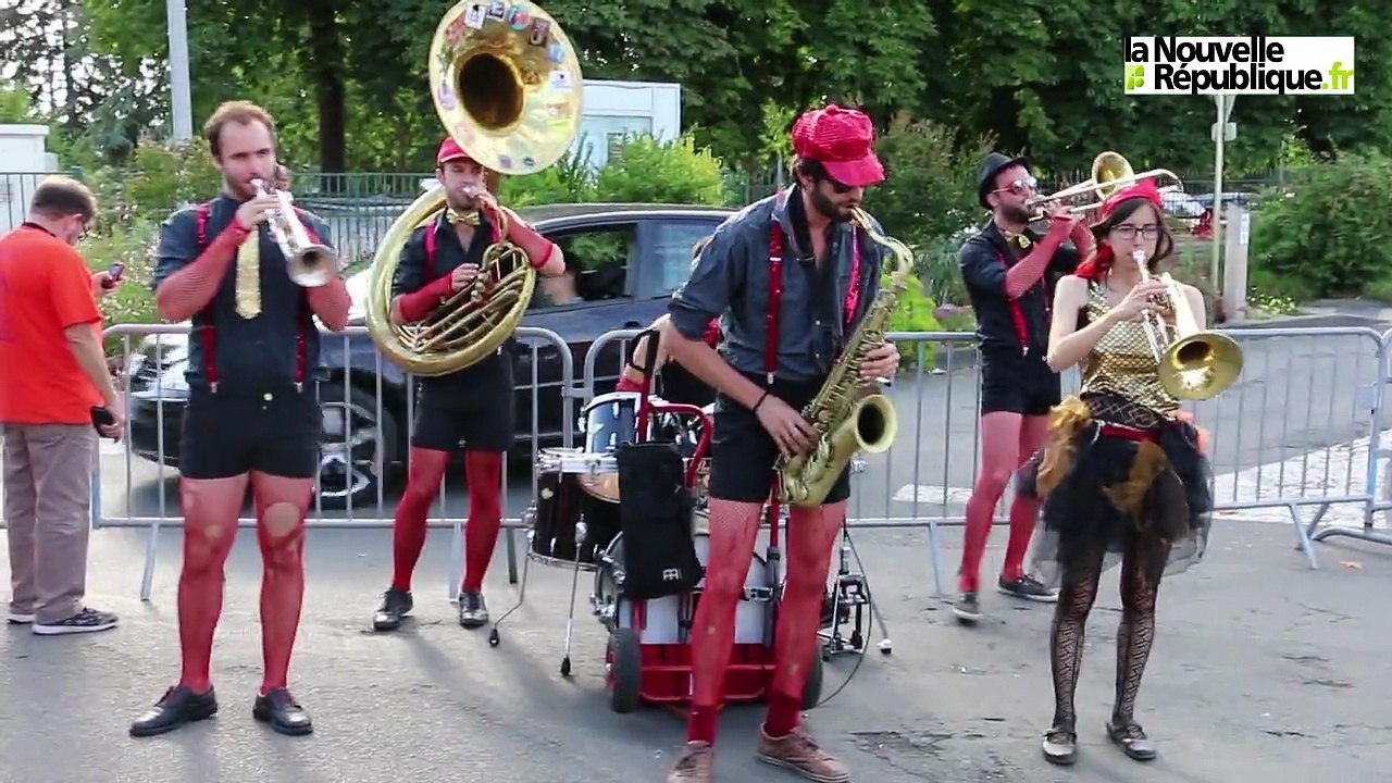 VIDEO. Succès populaire pour le Marché à la Belle étoile à Thouars