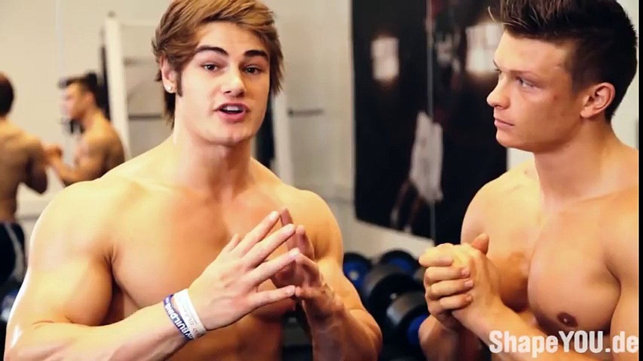Jeff Seid Day 4 Workout_ Chest and Shoulders