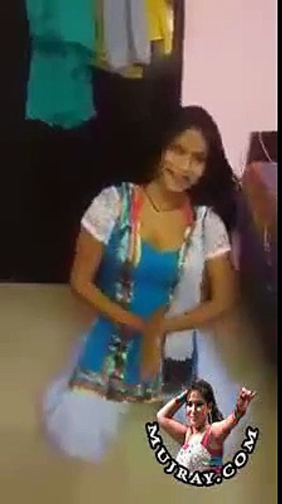 Desi Indian Mujra Dance nice moves