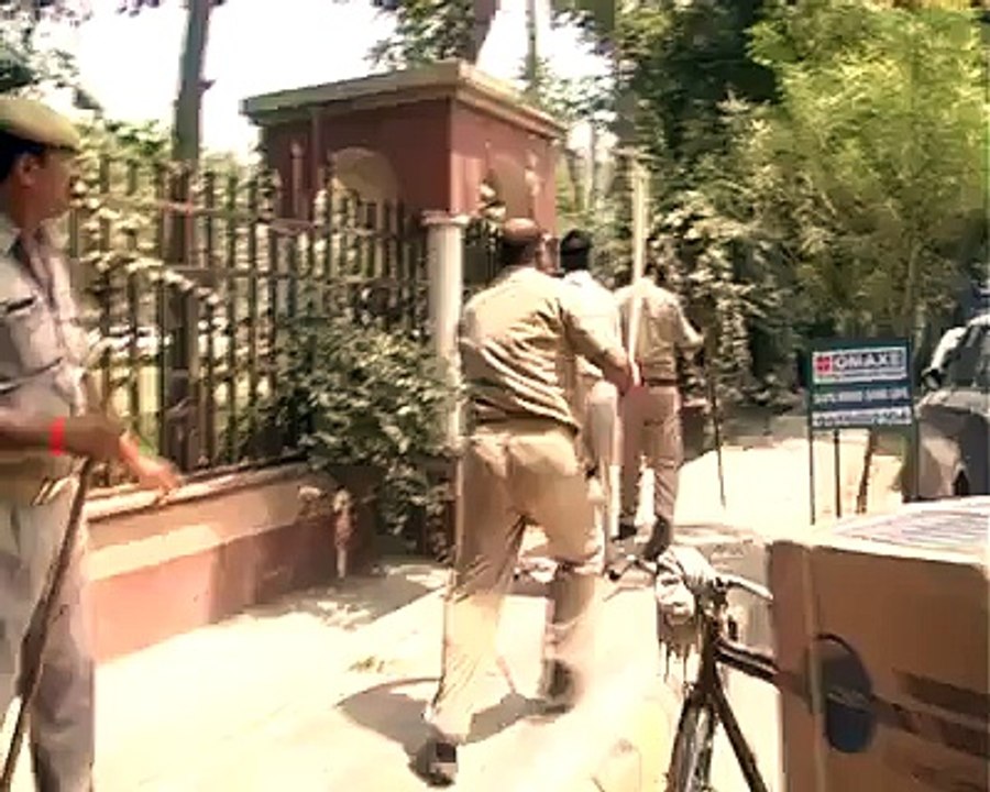 police man ladai