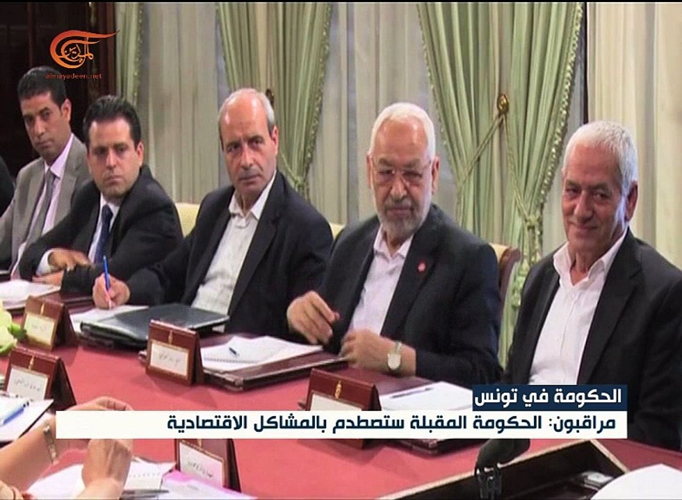 السبسي يبدأ مشاورات لتأليف حكومة جديدة