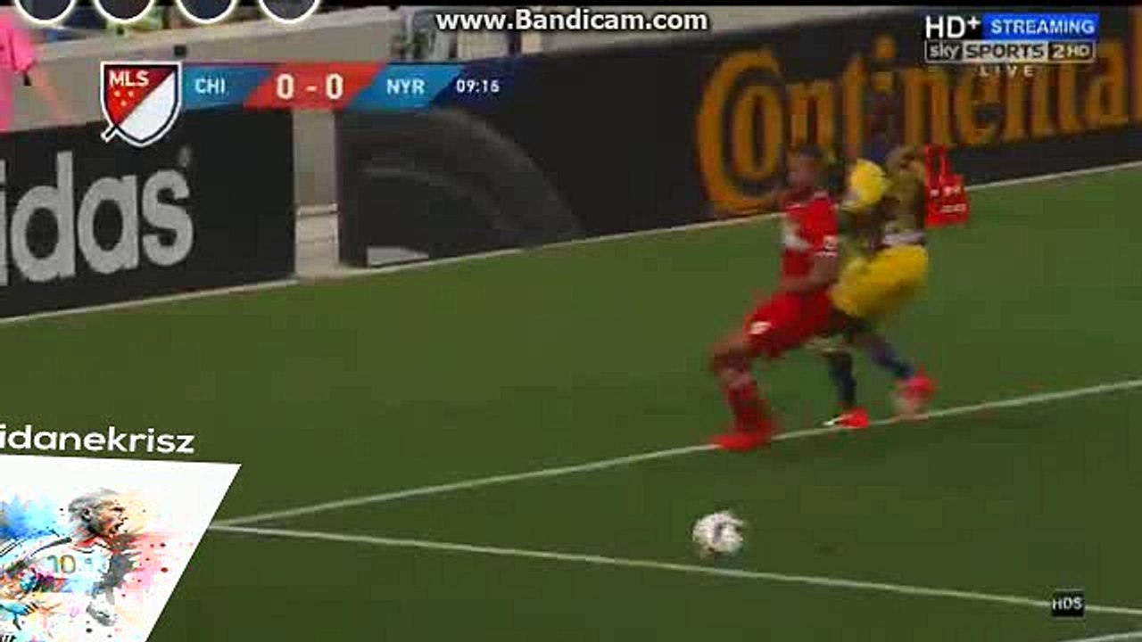 Bradley Wright-Phillips  Incredible Chance - Chicago Fire vs RED BULL New York City - MLS - 01/08/2016