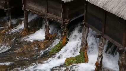 البوسنيون يعيدون إعمار طواحين المياه التراثية