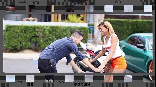 Kissing Prank - HOOTERS!