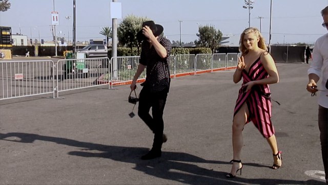 Chloe Grace Moretz & Brooklyn Beckham Teen Choice Awards 2016 Green Carpet