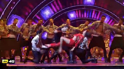 Hrithik Roshan-Amazing Dance Performance-filmfare-Trendviralvideos