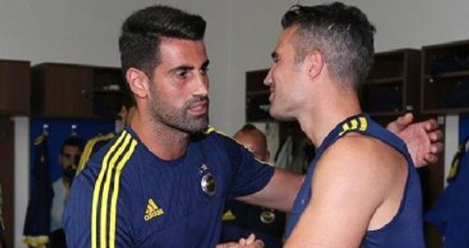 Fenerbahçe'de Robin van Persie ve Volkan Demirel Monaco Maçı Kadrosunda Yok