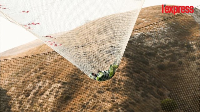 Il saute sans parachute à 7600 mètres d’altitude