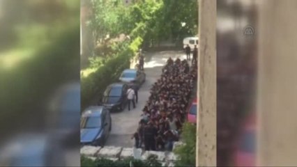 İnönü Kışlası'ndaki Erlerin Polise Teslim Olma Görüntüleri Ortaya Çıktı