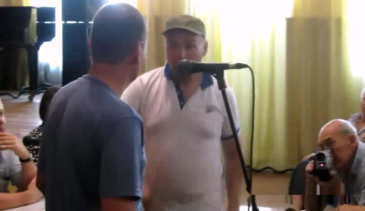 "Вот тебе гражданская война":  мужчину отправили в "нокаут", за антиукраинское высказывание