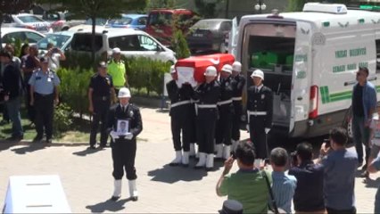 Yaralı Polis 70 Günlük Yaşam Mücadelesini Kaybetti