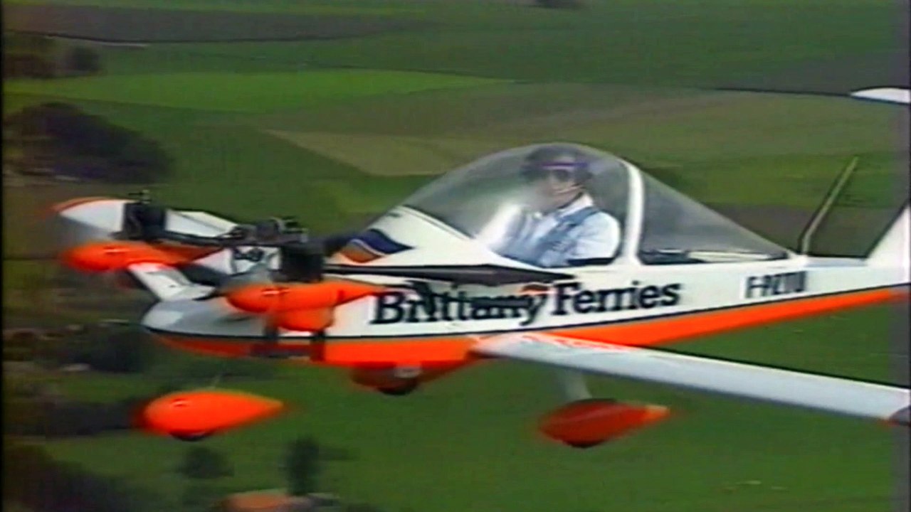 Yves Duval Cricri Mc15 - Passage sous les Arches d'Etretat