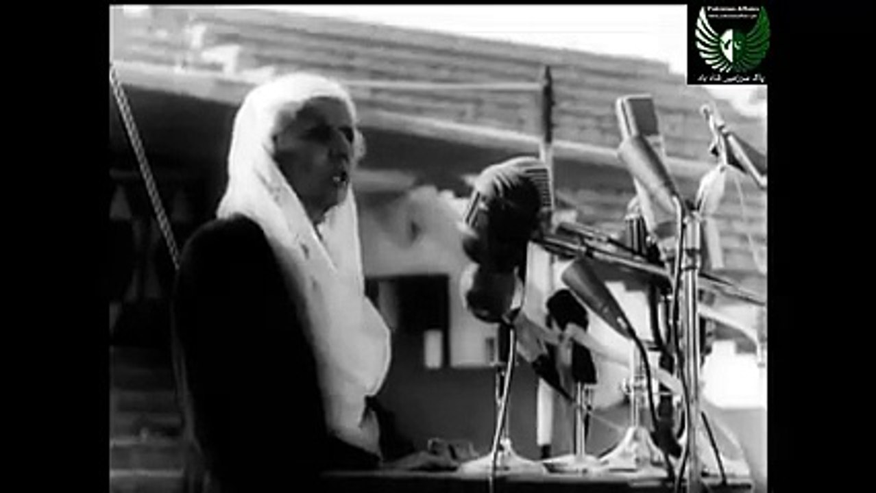 Maddr-e-Millat Fatima Jinnah addressing in election rally and asking for votes -  awesome video