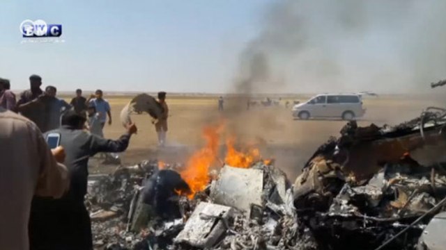 Suriye'de Rus helikopteri düşürüldü