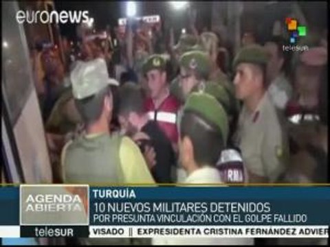 Siguen arrestos de militares turcos por vínculos al golpe de Estado