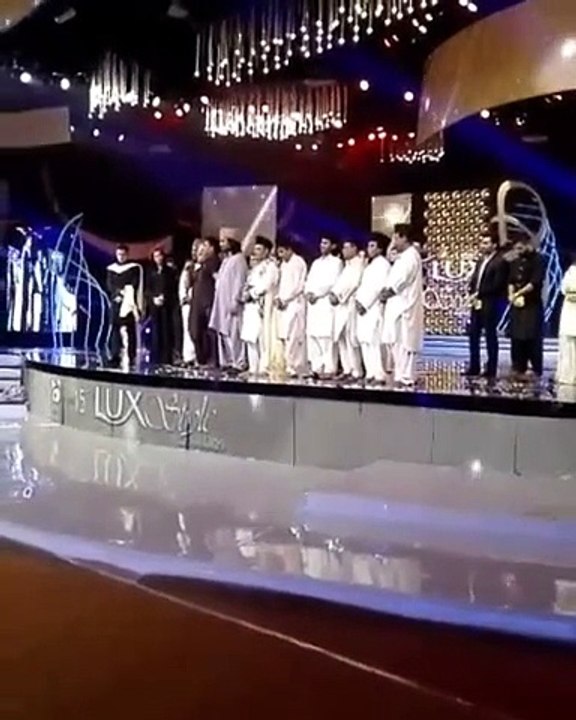 Amjad Sabri's Son Reciting His Last Dua @ Lux Style Awards 2016