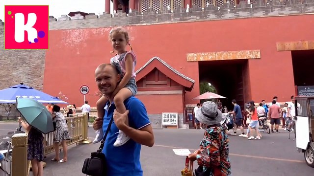 Запретный город гороховое мороженое и в бассейне Катя и Макс кушают персиковый суп с корнями Пекин Китай