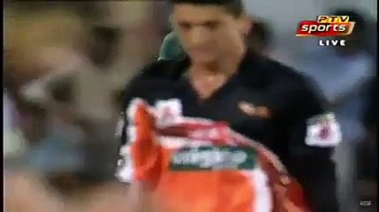 Pakistani 17 year old bowler great bowling talent
