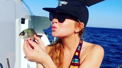 Скачать видео: Lindsay Lohan Hasn't Broken Up With Egor Tarabasov Yet