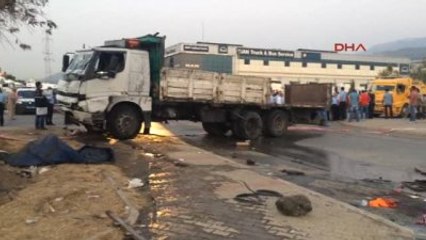 İzmir - Dikkatsizlik Ölüm Getirdi: 3 Ölü, 1 Yaralı