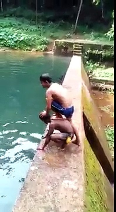 see what happen with boy when he jump in water