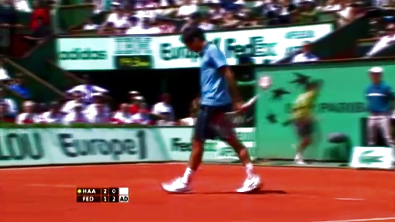 Roger Federer - Top 10 most unbelievable Return Winners (HD)