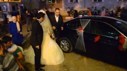 Tokat Düğünden Çıkıp, Demokrasi Nöbetine Gittiler