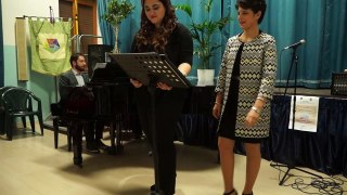 W.A Mozart - Via resti servita. Cantano Rossana Stoico e Monica Paciolla - YouTube
