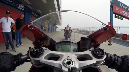 Johnny Tri Nguyen drive Panigale 959 Racing on ThaiLan -  Viet Nam Racing