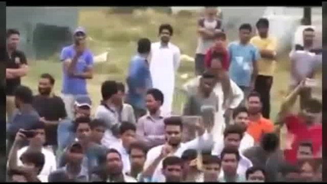 Kashmir Banega Pakistan, Azadi rally outside Syed Ali Geelani House