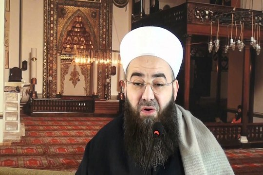 Allahın emridir, Tayyibe itaat edin, dinden çıkmayın