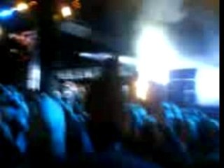 Justice - never be alone again (Vieilles charrues 2007)