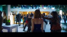 Ryan Gosling sérénade Emma Stone dans cette bande-annonce pour La La Land !